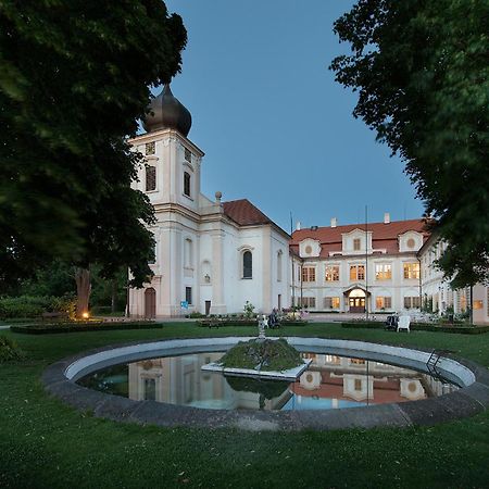 Chateau Loucen Garden Retreat 외부 사진
