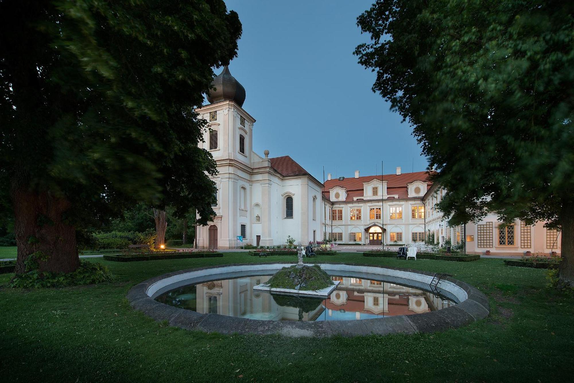 Chateau Loucen Garden Retreat 외부 사진