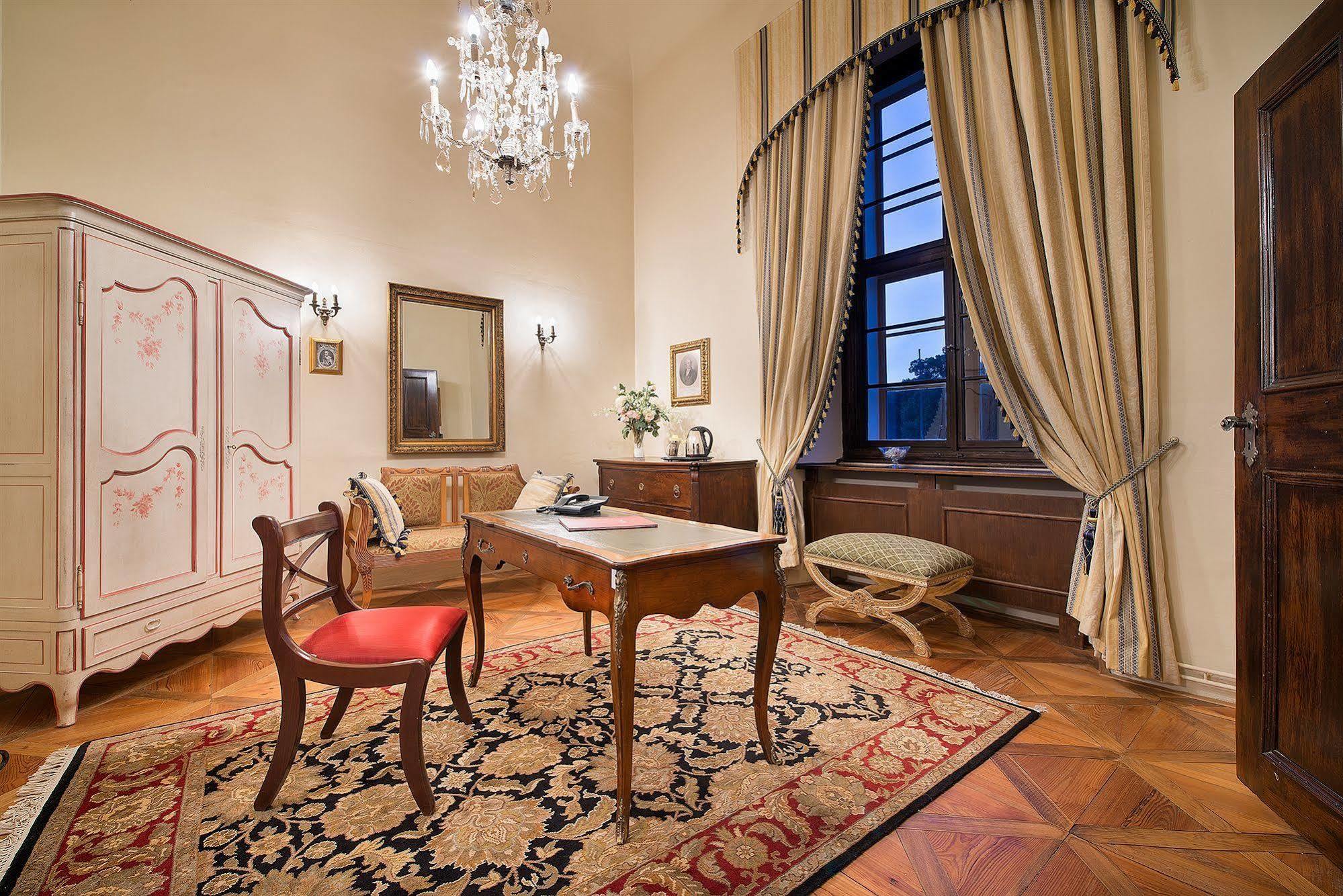 Chateau Loucen Garden Retreat 외부 사진